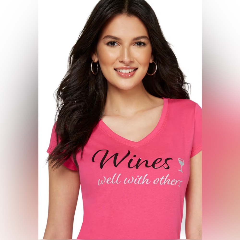 EUC New York & Co. Wines Well With Others Graphic Tee. Size XL. Color Pink.